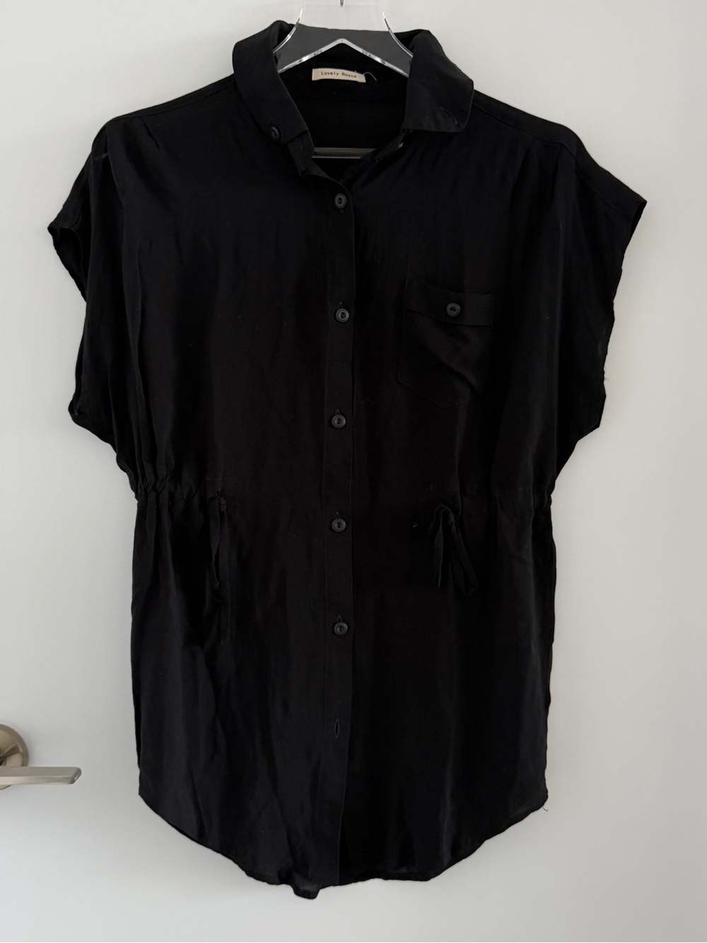 NWOT - Lovely Royce - Lightweight Soft Black Button-Up Shirt